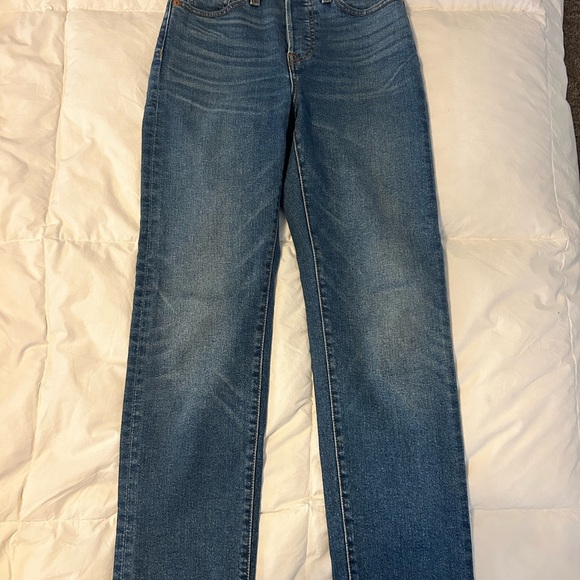 Levi's Wedgie Straight Jeans - Picture 4 of 5